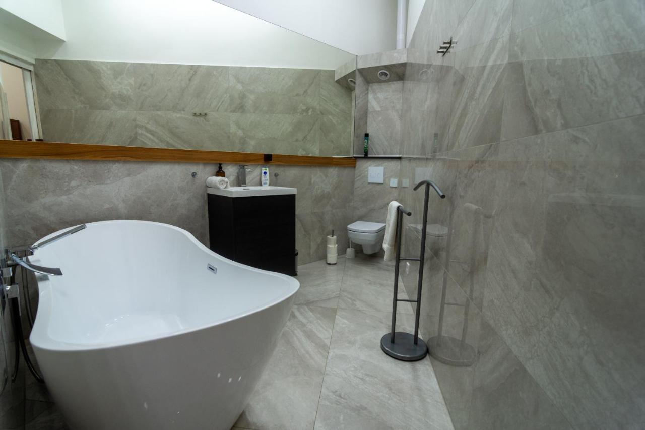 Tower Szeged Belvarosi Exkluziv Panoramas Apartman - Free Parking Exterior foto